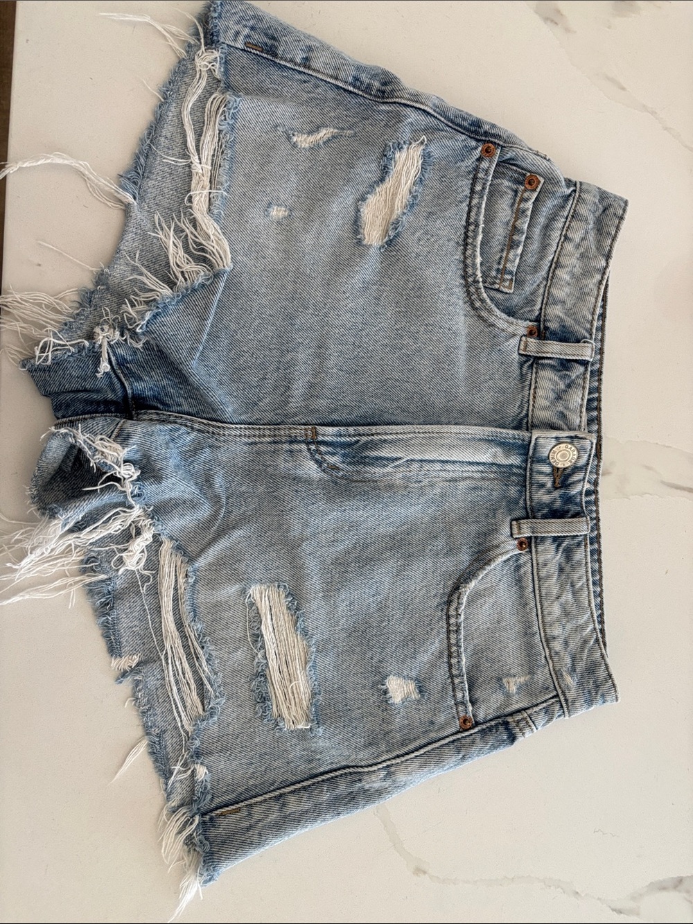 Garage Size 26 (Size 3) Distressed Light Wash Denim Shorts